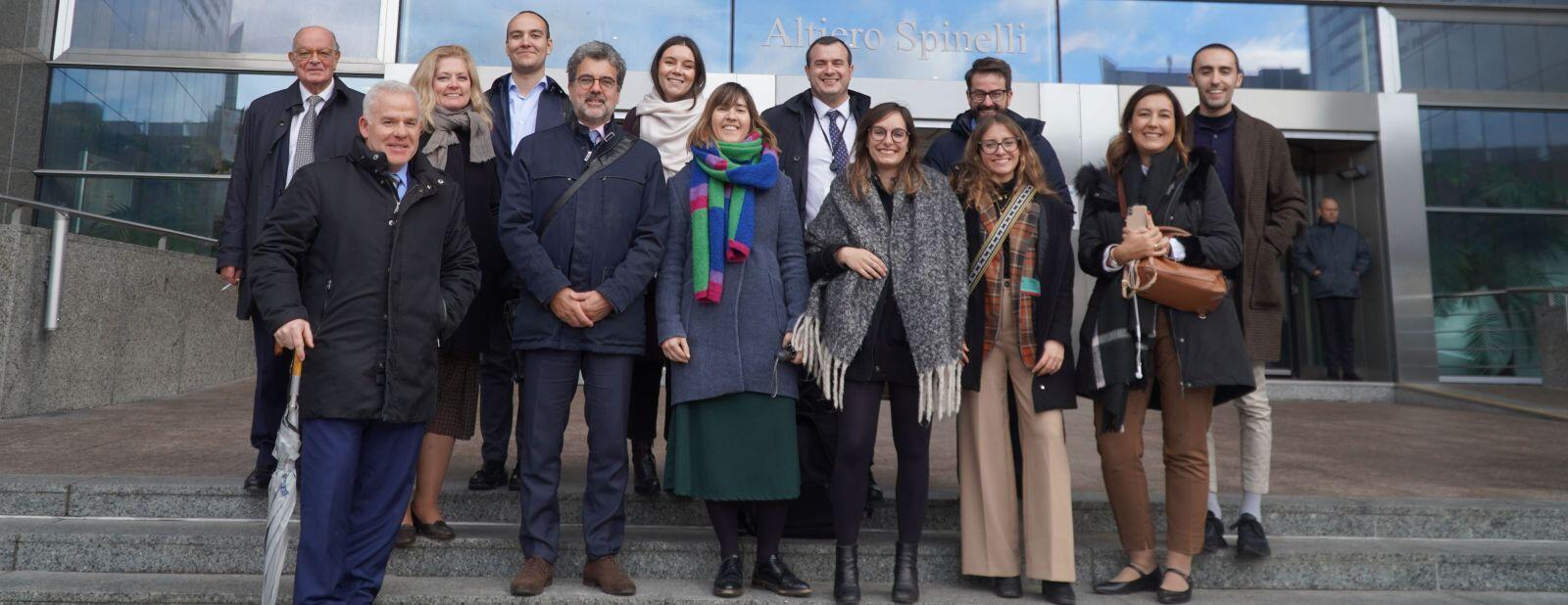 Estrategias de asesoría publica e interlocución con las instituciones
