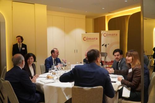 Almuerzo-debate-Ana-Gallego