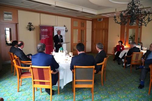 Luncheon-debate-3